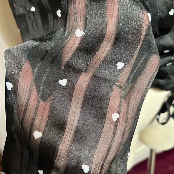 Heart Printed long sleeve blouse - Picture 8 of 9